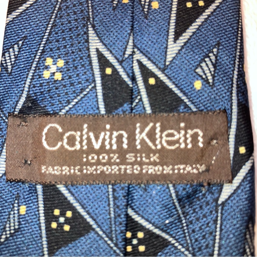 Vintage Calvin Klein silk skinny tie, geometric triangles, blue, black